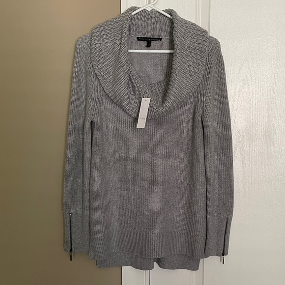 NWT White House Black Market Women’s Cowlneck Tunic. Size Small. - Picture 4 of 9